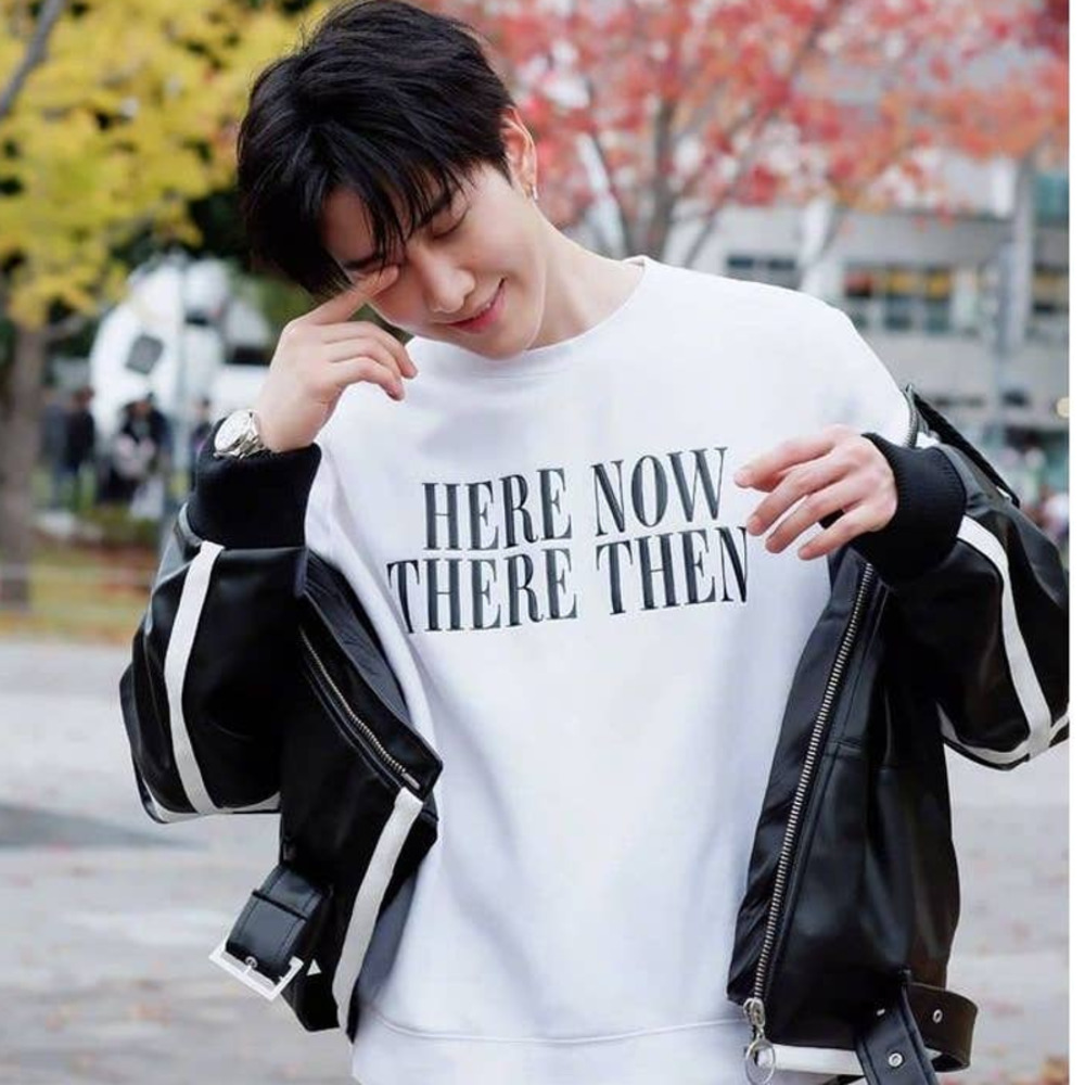 H&M Pullover Sweatshirt Off White Men's Small Here Now There Then Long Sleeve